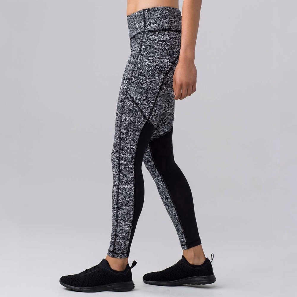 Lululemon | Speed Tight V Air Time White Black Size 6